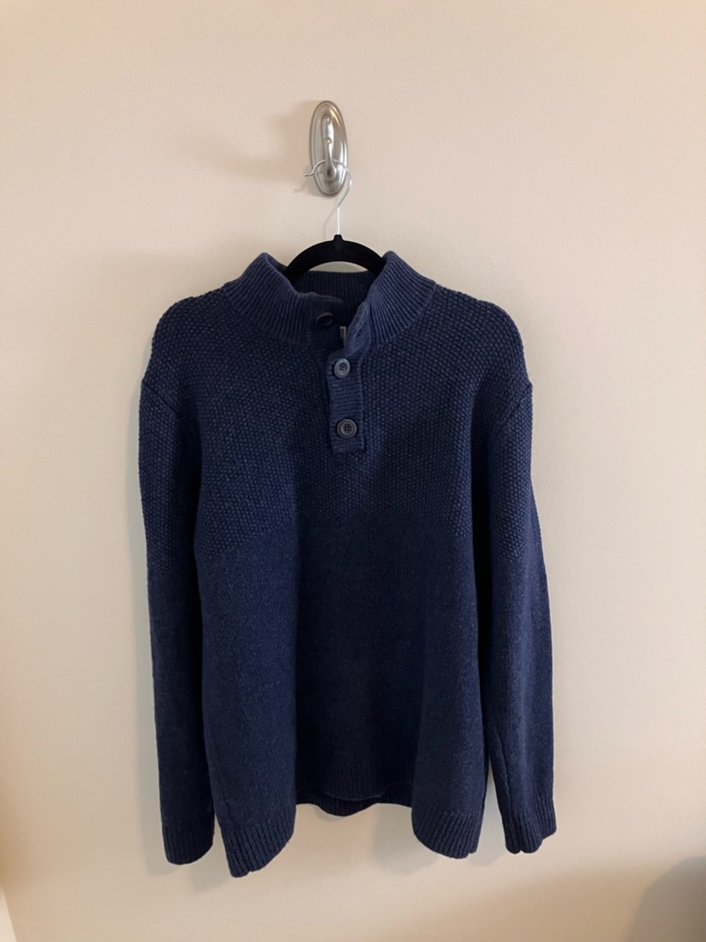 Vintage L.L. Bean 100% Lambs' Wool Sweater in Navy Blue Extra Large